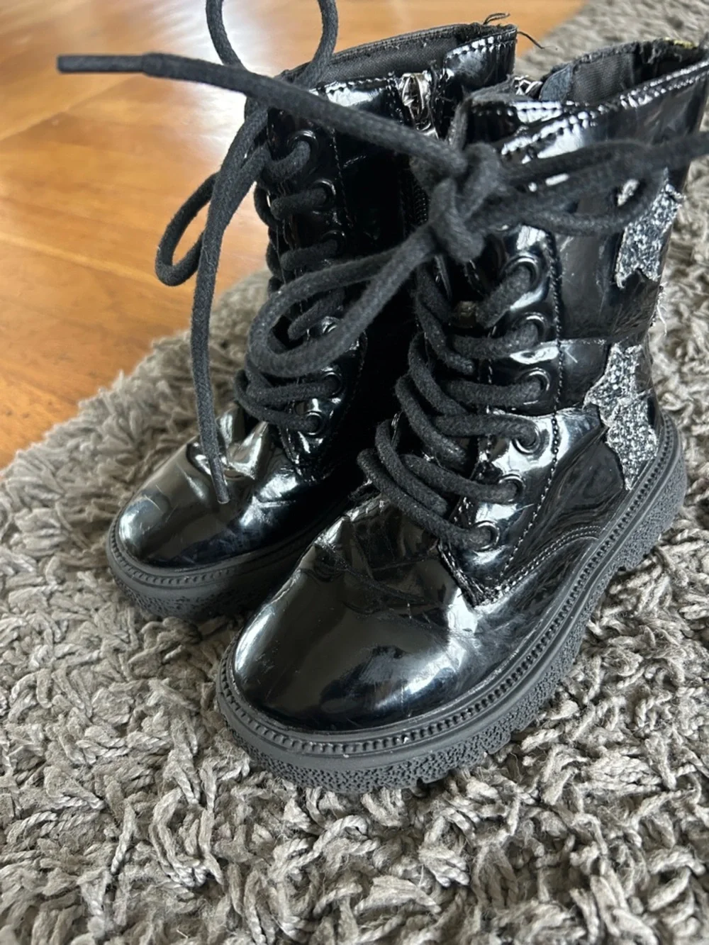 Toddler Girl Black Patent Lace-Up Star Combat Boots Size 26